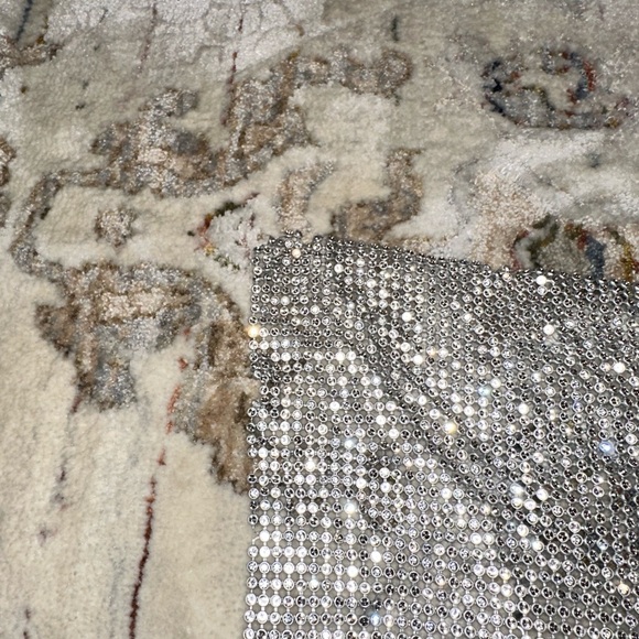 Stylish Rhinestone top! - Picture 6 of 6